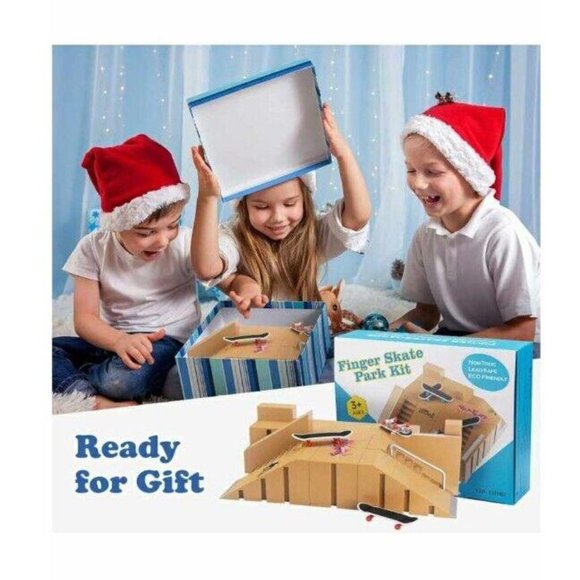 Fingerboard Skatepark with 3 Finger Skateboards Customizable and Buildable - Picture 7 of 8